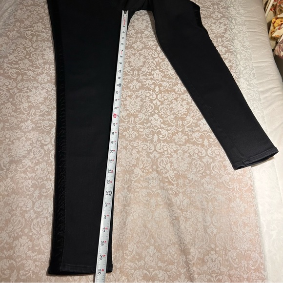 Principle Denim Innovators~Dreamer Black Velvet Tuxedo Stripe Skinny Jeans in 28 - Picture 14 of 16